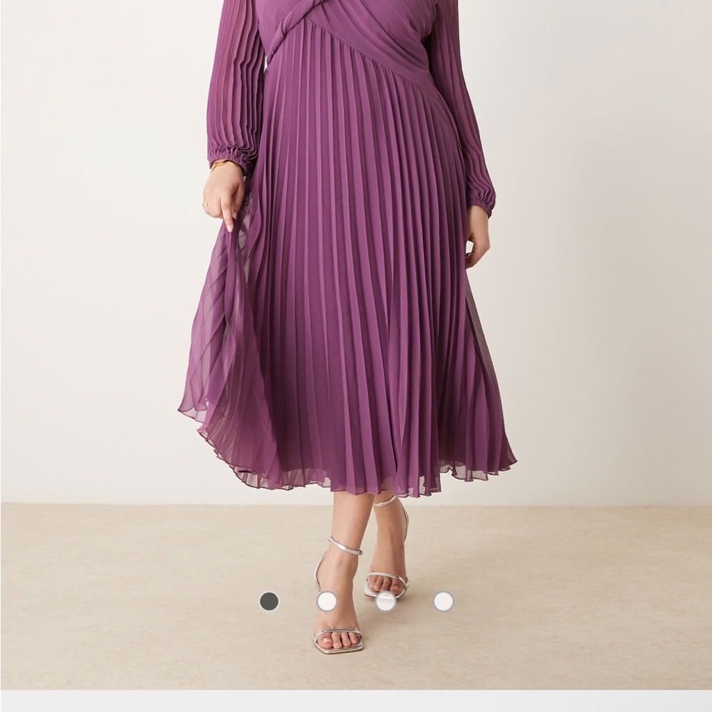 Elegant Purple Pleated Midi Dress